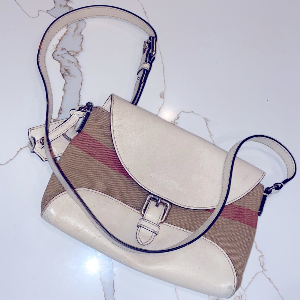 ✨Authentic Burberry Crossbody✨